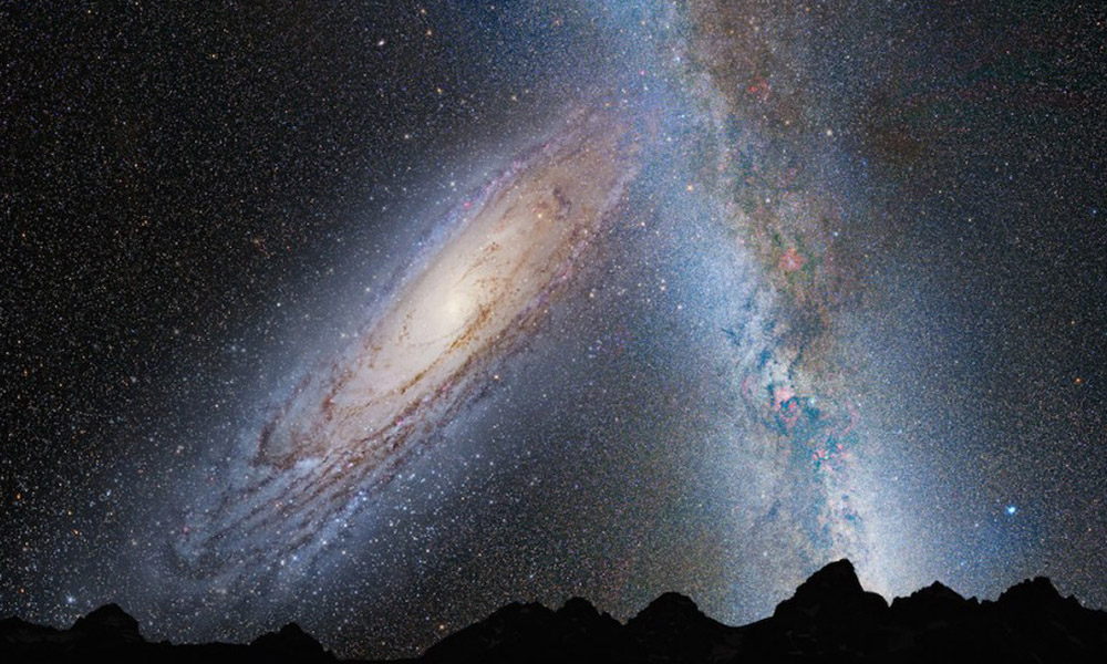 Pertemuan Galaxy Andromeda dan Bima Sakti (MilkyWay)